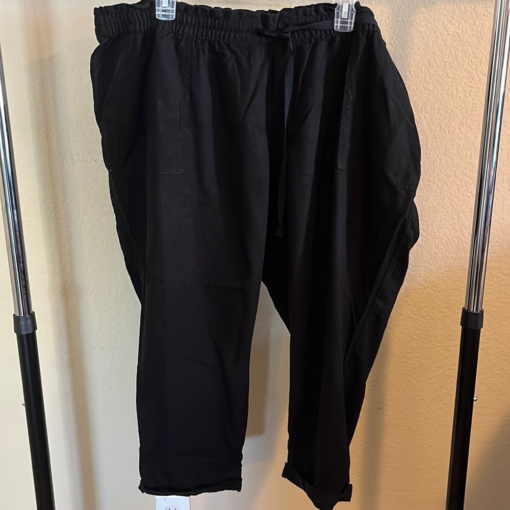 Old Navy Linen Cropped Pants